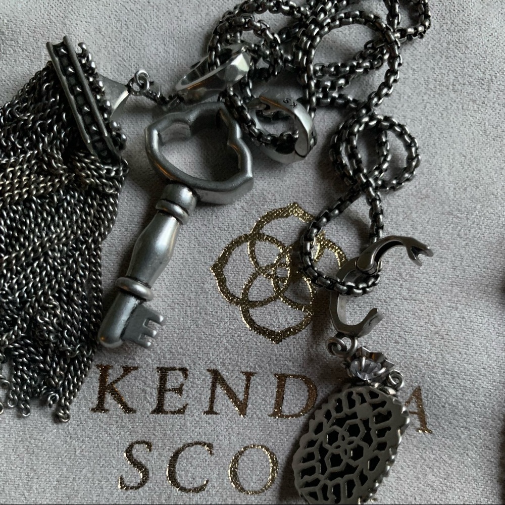 BNWT Kendra Scott Zosia Charm necklace in Antique Silver for gift